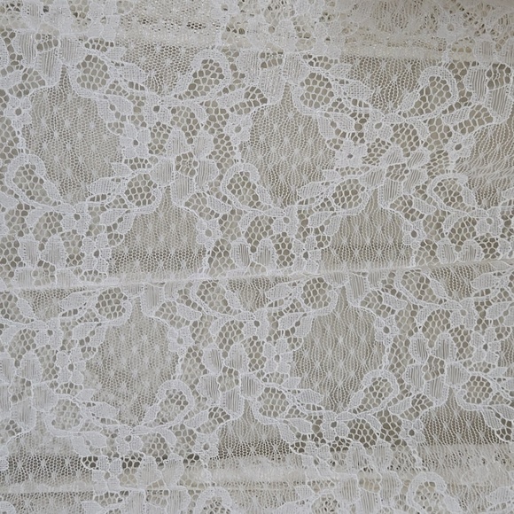 Torrid Curve Ivory Lace Robe Size 5X - Picture 11 of 11